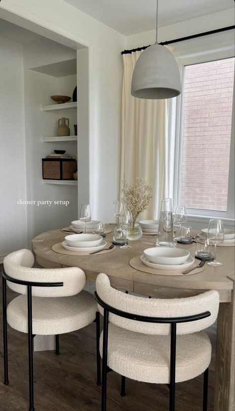 Aesthetic Table, Aesthetic Vogue, House Essentials, Dinning Room Design, Apartment Living Room Design, Dream Apartment Decor, Kitchen Aesthetic, Future Apartment Decor, Home Aesthetic