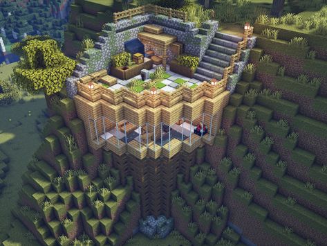 Minecraft Survival House, Minecraft Base, Survival House, Build Minecraft, Minecraft Idea, Minecraft House Plans, Cool Minecraft Creations, Minecraft Medieval, Minecraft City