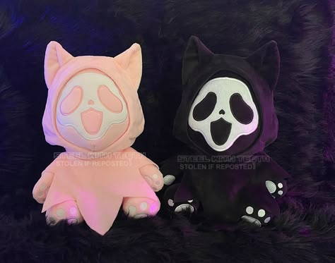 STEELWITHTEETH Dark Stuffed Animals, Creepy Stuffed Animals, Anime Crafts Diy, Aesthetic Oc, Baby Mode, Cool Makeup Looks, Cute Plushies, Anime Crafts, Ghost Face