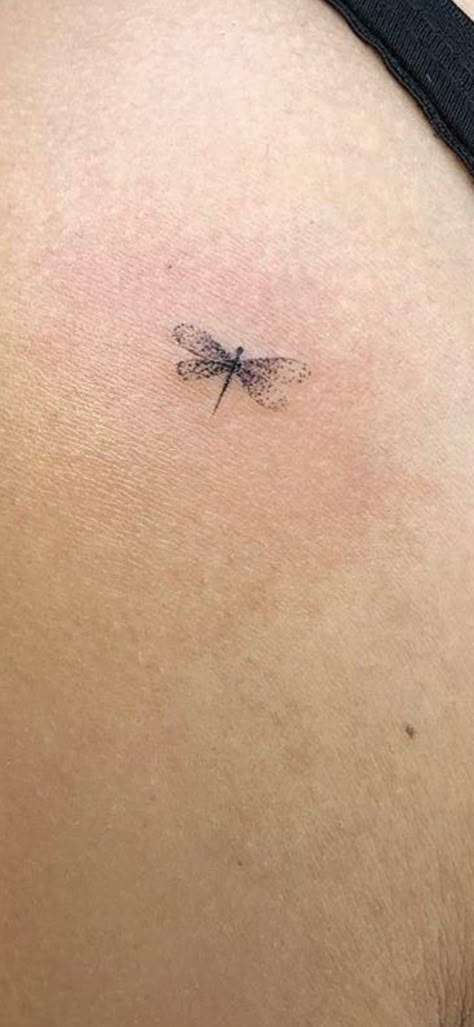 Micro Tattoo Dragonfly, Dragonfly Tattoo On Ankle, Simple Dragon Fly Tattoo Design, Tattoos Wrist Women, Dragonfly Tattoo Tiny, Boho Chic Tattoo, Dainty Dragonfly Tattoo Simple, Micro Dragonfly Tattoo, 2 Dragonfly Tattoo