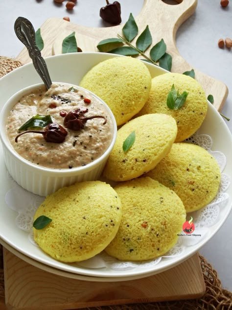 Instant Moong Dal Idli Recipe | How to Make Instant Moong Dal Idli Idli Recipes, Dosa Recipes, Lentil Cake, Chana Recipe, Yum Breakfast, Dosa Batter, Peanut Chutney, Idli Dosa, Idli Recipe