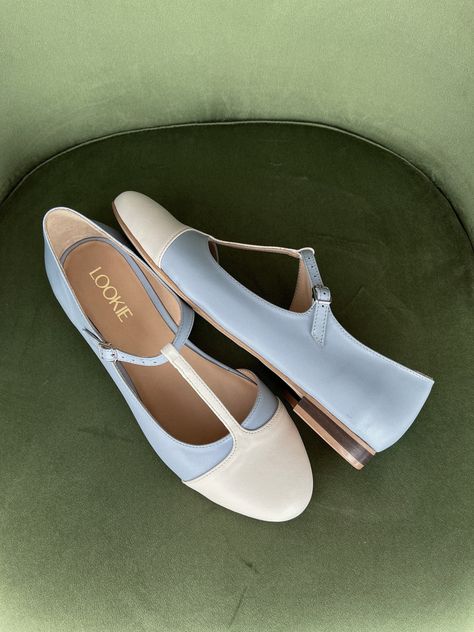 50s Shoes Flats, Shoes Leather Women, Lilac Trees, Blue Bridal Shoes, Wedding Shoes Vintage, Mary Janes Shoes, Zapatos Mary Jane, T Strap Shoes, T Bar Shoes