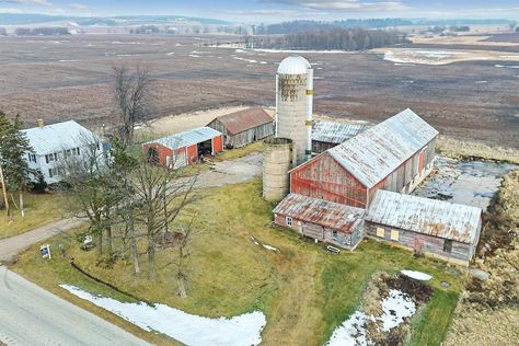 Old Farm Homes, Farm Outbuildings, Farm Silo, Creativity Room, Outdoor Wood Burner, Buy Dirt, Country Views, Coldwell Banker Real Estate, Physics Notes