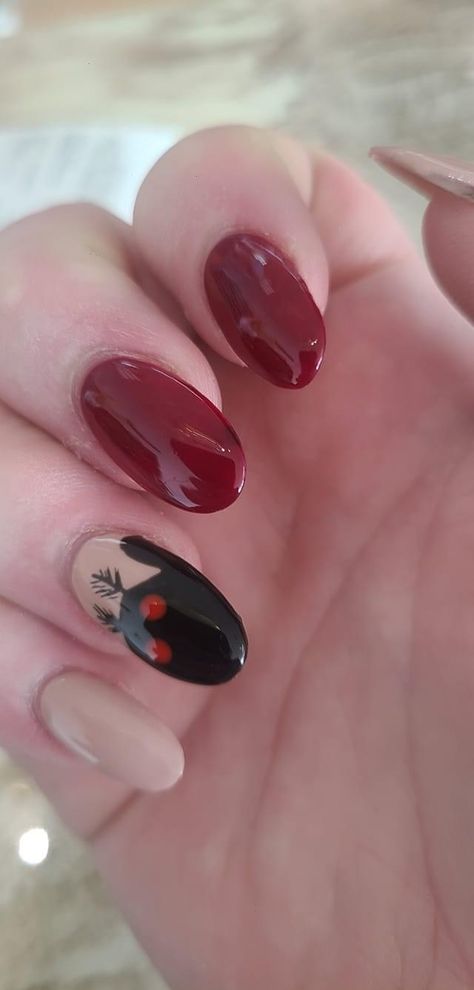 Cryptid Nail Art, Witch Nails Acrylic Short, Moth Man Nails, Simple Creative Nails, Pastel Goth Nails Short, Moth Nail Design, Mothman Nail Art, Short Goth Nails Ideas, Goth Aesthetic Nails