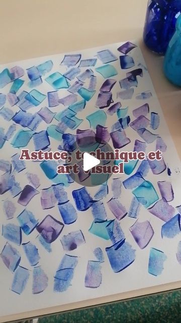 🌞maitresse_ds_le_chablais🏞️ on Instagram: "🎨🖌️🖼️Une nouvelle astuce pour réaliser un nouveau fond :  Il faut tout simplement laisser des petites traces de peinture à l'aide d'une spatule en silicone.  On s'amuse à l'école, on fait des tests et on aime ça. 😉  Nouveau réel pour une nouvelle technique !   #maternelle#teampe#art#artsplastiques#ecole#teacherlife#vismaviedinstit#teammaternellechâtel" Art Plastique, Primary School, Instagram, Art