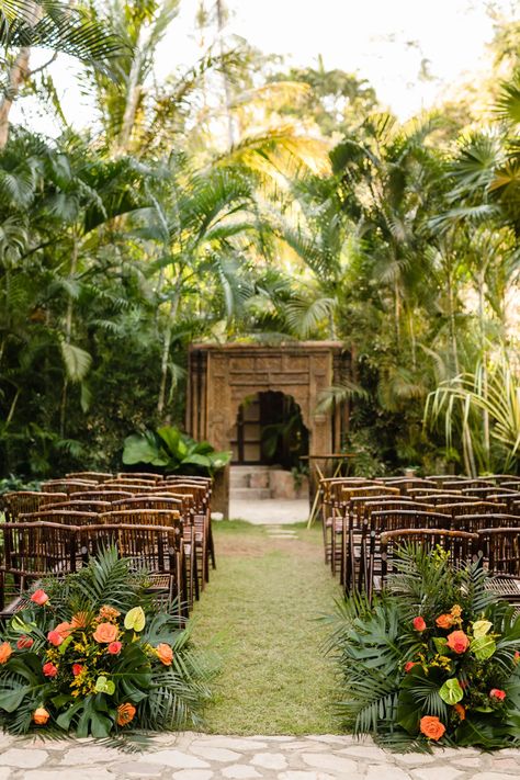 Indian Destination Wedding Mexico, Antigua Wedding Caribbean, Mexico Garden Wedding, Indian Mexico Wedding, Tropical Wedding Venue Ideas, Sayulita Wedding Venues, Mexico Wedding Ceremony, Oaxaca Mexico Wedding, Mexico Wedding Inspiration