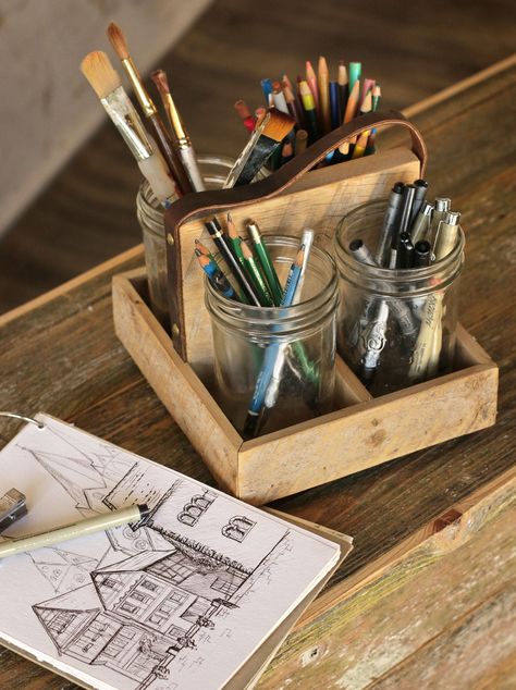 "Whether you're an artist, craftsman, student...or just a person with a lot of pencils, keep everything organized in this pencil/tool holder. It is made from reclaimed barn and it's great looks are enhanced by the leather carrying strap. It can be purchased with or without the pint jars and lazy-susan base. The strap is strong enough to be used for carrying, but care should be taken so the jars don't get bumped out. SIZE 8.5\" long x 7.5\" wide x 6.25\" tall. Each square divider measures 3-3/16\ How To Organize Art Supplies In A Small Space, Taboret Artist, Organize Art Room, Art Tools Aesthetic, Sunroom Art Studio, Aesthetic Art Supplies, Art Studio Design Ideas, Art Material Storage, Craftsman Aesthetic