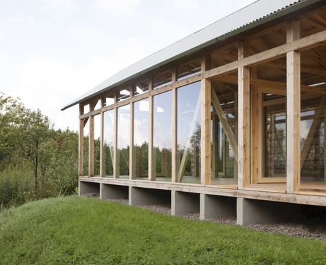 Timber Cabin, Minimal Furniture, Timber Walls, Passive Design, Timber Structure, Timber Construction, Minimalist Architecture, Timber Framing, Design Strategy