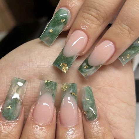 Summer Gel Nails Green, Gold Nails Ballerina, Green Nails Medium Length, Nails For Teal Dress, Green Summer Nails 2024, Nails Acrylic Emerald Green, Green Prom Nails Acrylic, Acrylic Nails With Foil, Forest Green And Gold Nails