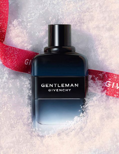 Brand: Givenchy Made in: France Included in the box: 100 ml Gentleman Givenchy Eau de Toilette Intense + 75 ml Gentleman Givenchy Hair and Body Shower Gel Volume: 100 + 75 ml Ingredients: Gentleman Eau De Toilette Intense: Alcohol , Parfum (Fragrance) , Aqua (Water) , Limonene , Alpha-Isomethyl Ionone , Coumarin , Benzyl Salicylate , Linalool , Butyl Methoxydibenzoylmethane , Citronellol , Hydroxycitronellal , Citral , Eugenol , Benzyl Benzoate , Geraniol , Benzyl Cinnamate , Cinnamal , Isoeugen Body Shower Gel, Gentleman Givenchy, Givenchy Gentleman, Male Accessories, Best Fragrance For Men, Christmas Gift Set, Xmas 2024, Men's Fragrance, Body Shower