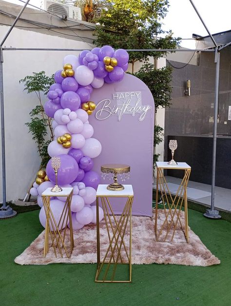 Purple Backdrop Ideas, Purple Balloon Decorations Birthday, Lilac Birthday Decorations, Purple Bday Decorations, Lavender Theme Party, Graduation Party Ideas Purple, Purple Birthday Party Ideas For Women, Lilac Party Decorations, Lilac Birthday Party Ideas