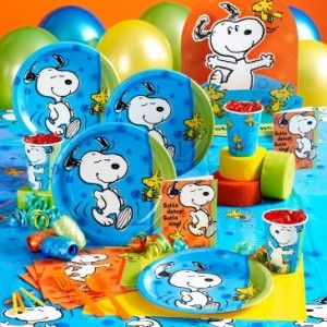 Snoopy Party Snoopy Birthday Decorations, Peanuts Gang Birthday Party, Snoopy Decorations, Charlie Brown Birthday Party, Peanuts Birthday Party, Snoopy Birthday Party, Snoopy Baby Shower, Charlie Brown Party, Snoopy Dance