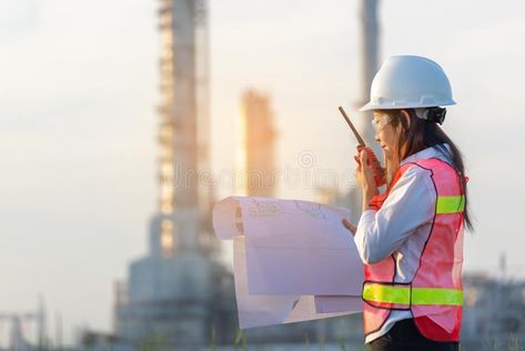 Women Engineer, Types Of Engineering, Car Showroom Design, Ing Civil, Industrial Engineering, Oil Refinery, Energy Industry, Sunset Background, Massachusetts Institute Of Technology