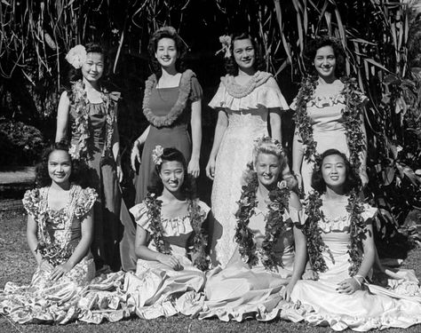 Life Magazine Photos, Old Hawaii, Women Truck Driver, Female Trucks, Inexpensive Fashion, Hawaiian Fashion, Magazine Photos, University Of Hawaii, Hula Dancers