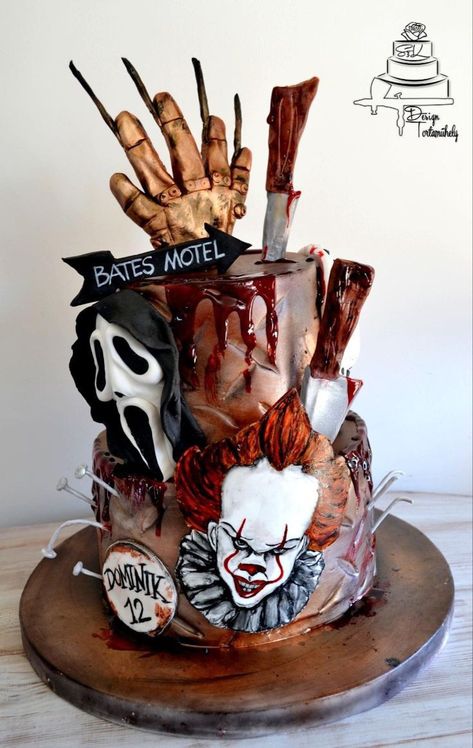 Scary Movie Birthday Cake, Horror Bday Cake, Horror Movies Cake, Horror Movie Cakes Birthdays, Scary Cakes Horror, Horror Movie Birthday Cake, Halloween Cake Aesthetic, Horror Birthday Cakes, Horror Cake Ideas