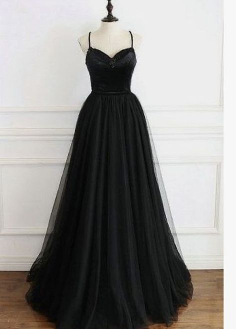 Y/n Riddle and Draco Mafloy - -64- - Page 3 - Wattpad डिजाइनर कपड़े, Prom 2023, Random Style, Prom Dress Ideas, Prom Inspo, Black Prom Dress, Prom Dress Inspiration, Pageant Gowns, Black Prom