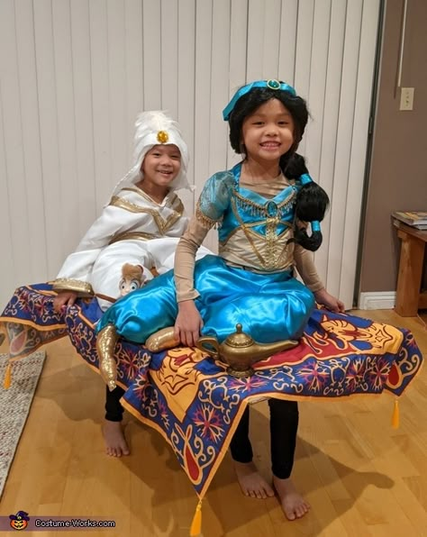 Alladin Costume Ideas, Aladdin Costume Kids, Jasmine And Aladdin Costume, Jasmine Costume Kids, Coolest Halloween Costumes, Aladin Disney, Aladdin Play, Homemade Costumes For Kids, Halloween Costumes 2023