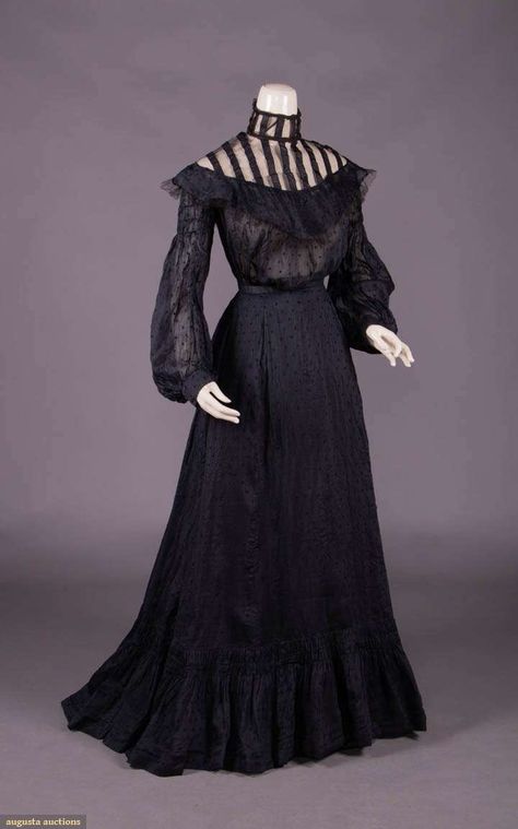 1900s Gown, 1800s Dresses Black, Black Edwardian Dress, Victorian Black Dress, Edwardian Goth, 1903 Fashion, Black Victorian Dress, 1890s Dress, Edwardian Dress