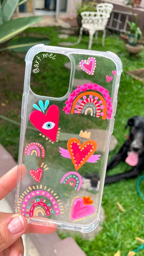 Custom Painted Phone Case, Posca Phone Case, Cute Painted Phone Cases Diy, Painting Phone Case Ideas Easy, Diy Painted Phone Case, Artsy Phone Cases, Phone Case Diy Paint, Diy Quotes, Retro Phone Case