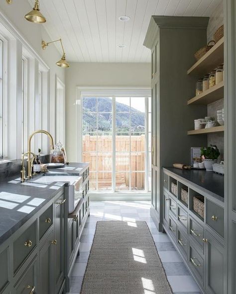 Lisa Flinders on Instagram: "When the scullery is this good, you must keep scrolling to see the rest of the kitchen.   Build @lanemyershomes  Design @caitlincreerinteriors  📸 @rebekahwestoverphotography   .  ✨follow @buildingutah for more home and design inspiration in your feed  .      #kitchen #dreamhome #smmakelifebeautiful #myhousebeautiful #buildingutah #housebeautiful #showmeyourstyled #homeinspo #homesweethome #kitcheninspo" Kitchen And Scullery Layout, Kitchen With Scullery Layout, Scullery Ideas Layout, Kitchen And Scullery, Butlers Kitchen, Scullery Ideas, Scullery Kitchen, Oak Knoll, Kitchen Galley