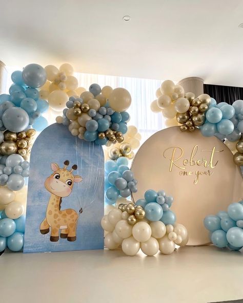 Deco Ballon, Boys 1st Birthday Party Ideas, Baby Birthday Decorations, One Year Birthday, Round Backdrop, Birthday Party Theme Decorations, 1st Birthday Decorations, Birthday Balloon Decorations, Baby Boy 1st Birthday