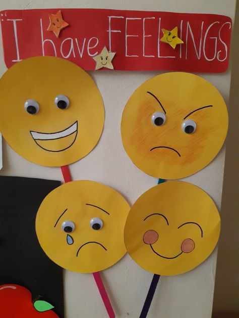 Crafts For Feelings Preschool, My Feelings Art Preschool, Feelings Craft For Preschoolers, Emotion Activities For Preschool Crafts, Emotion Crafts For Kids, Kindergarden Activities Art, Feelings Activities Kindergarten, Feelings Crafts For Preschoolers, Feelings Kindergarten