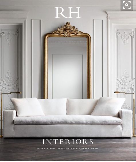 Sofa White Couch, Interior Design Minimalist, French Apartment, Salon Interior Design, Interior Modern, French Interior, White Rooms, Classic Interior, French Country Decorating