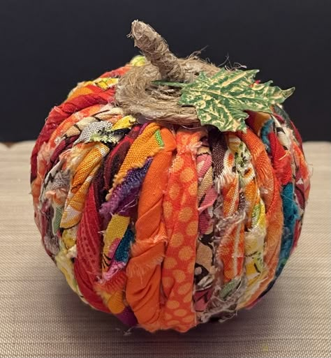 Rag Strip Pumpkin, Twisted Fabric Pumpkins, Use Fabric Scraps, Amazing Craft Ideas, Fall Pumpkin Crafts, Fall Decor Diy Crafts, Amazing Crafts, Scrap Fabric Crafts, Fall Halloween Crafts