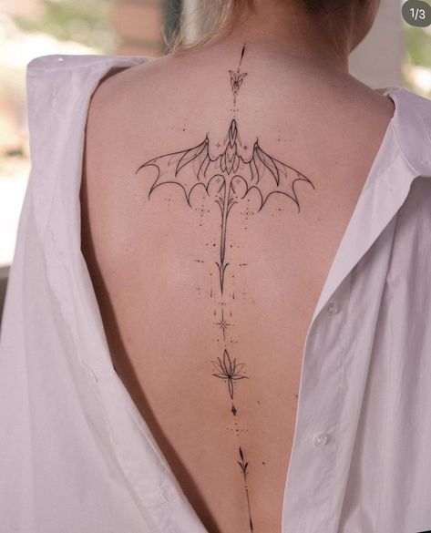 Fineline Dragon Tattoo, Wyvern Tattoo, Dragon Tattoo Back, Back Tattoo Women Spine, Nape Tattoo, Small Dragon Tattoos, Bookish Tattoos, Fineline Tattoo, Tattoo Back