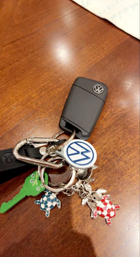 Aesthetic Car Keys, Buying First Car, Car Keys Aesthetic, Aesthetic Drive, Keys Aesthetic, Cars Aesthetic, Aesthetic Car, Vw Cars, Vw Jetta