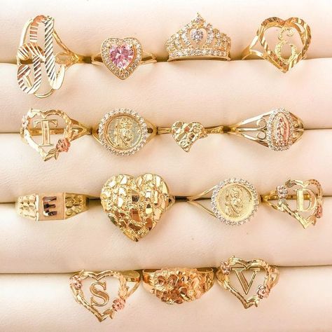 Real Gold Rings, Quince Crowns, Gold Nugget Jewelry, Quinceanera Jewelry, Xoxo Jewelry, Dope Jewelry Accessories, Expensive Jewelry Luxury, Jewelry Accessories Ideas, Dope Jewelry