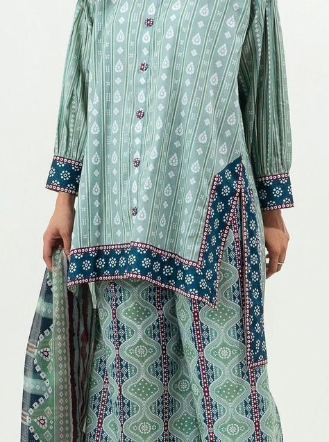 Lawn Printed Shirts Designs, Jaipuri Dress, Maira Khan, Dyed Pants, Dress Designs For Girls, Kurti Styles, Lawn Suit, Pakistani Fashion Casual