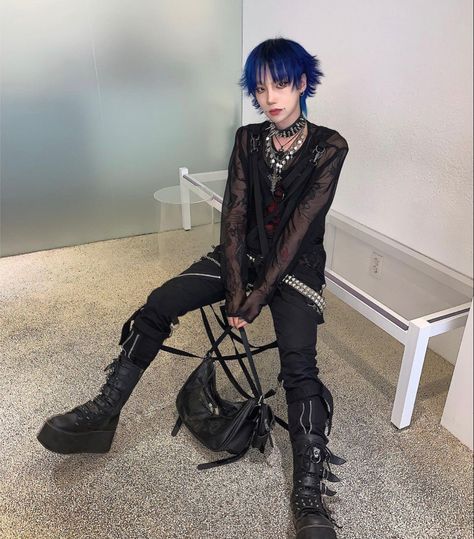 Demonia Outfit Masc, Vkei Fashion Man, Visual Kei Outfit Ideas Male, Vkei Outfits Masc, Alternative Guy Outfits, Trad Goth Outfits Masc, Casual Vkei, Vkei Outfits Men, Trad Goth Outfits Men