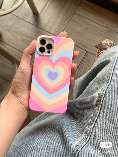 Iphone Backcovers, Pink Phone Cases Aesthetic, Preppy Phone, Preppy Phone Case, Heart Iphone Case, Pastel Heart, Phone Case Diy Paint, Diy Phone Case Design, Stylish Iphone Cases