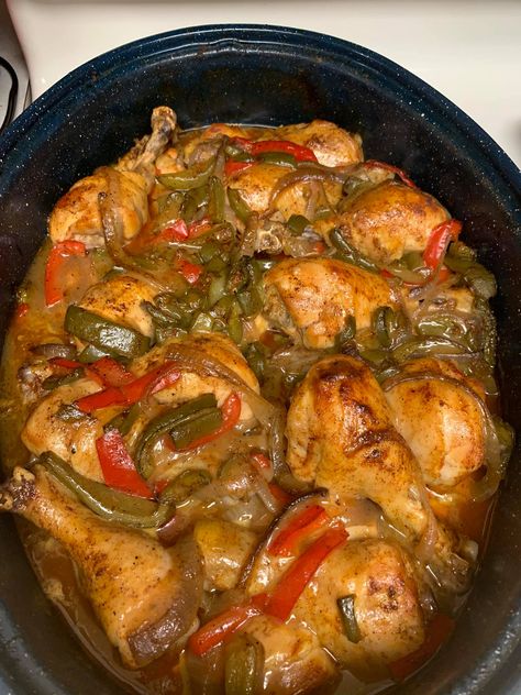 Slow-Cooked Chicken with Onions and Peppers Recipe Pin Baked Chicken And Bell Pepper Recipes, Baked Chicken With Bell Pepper And Onion, Pepper And Onion Chicken, Chicken With Green Peppers And Onions, Baked Chicken And Peppers Recipes, Baked Chicken With Onions And Peppers, Chicken With Green Peppers, Onion And Pepper Recipes, Chicken Onions Peppers