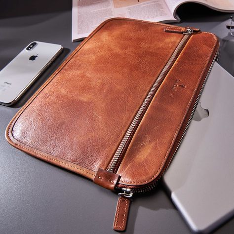 Full grain leather Sleeve for your tablet😀 Leather Ipad Sleeve, Ipad Pro 11 Case, Leather Macbook Case, Leather Ipad Case, Leather Laptop Case, Tooled Leather Bag, Ipad Sleeve, Ipad Cover, Leather Bag Women