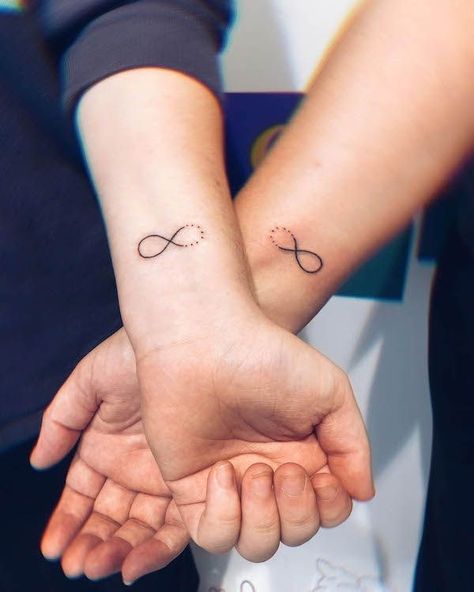 Infinity Tattoo Friendship, Best Friend Tattoos Infinity Sign, Infinity Best Friend Tattoo, Couple Tattoos Infinity Symbols, Infinity Friendship Tattoos, Couple Infinity Tattoo, Couples Infinity Tattoos Ideas, Couple Infinity Tattoo Ideas, Matching Infinity Tattoos Couple