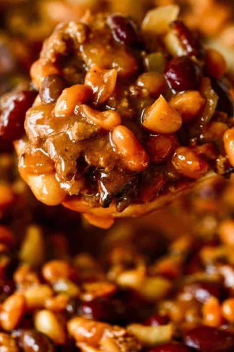 Cowboy Baked Beans, Calico Beans, Cowboy Beans, Hp Sauce, Baked Bean Recipes, Best Party Food, Pioneer Woman Recipes, Beans Recipe, Smoked Bacon