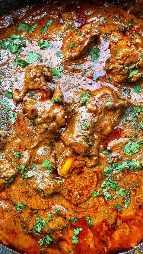 Dum-Dhuaan🔥Mutton: Ingredients & Recipe Below:- - Dry roast 2 tbsp poppy seeds, 12-15 cashew nuts, 1 tbsp each of stone flower, coriander… | Instagram Burning Coal, Green Cardamom, Ginger Powder, Mutton Recipes, Lamb Curry, Dry Ginger, Lunch Recipe, Coriander Powder, Coriander Leaves