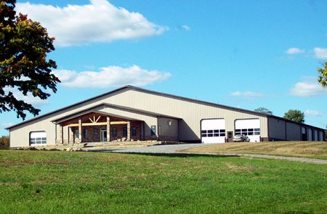 I want this Lester Building! Arena With Living Quarters, Horse Barn With Living Quarters, Lester Buildings, Barn With Living Quarters, Equestrian Building, Post Frame, Barn Pictures, Lean To, Pole Barns