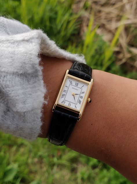 Womens Tank Watch, Casio Leather Watch Woman, Seiko Tank Women, Seiko Women Watch, Rectangle Watch Women, Old Money Watches Women, Rosefield Watch, Chunky Silver Jewellery, Pretty Watches