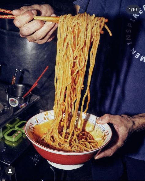 Noodles Photography Styling, Flash Food Photography, Vk Aesthetic, Cafe Content, Japan Photoshoot, Flash Photo, Design Tshirt, Flash Photography, Photography Inspo