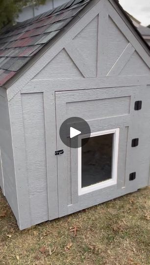 https://www.facebook.com/100045362983688/videos/267908051931283/ Air Conditioned Dog House, Dog House With Ac, Plan Villa, Villa Plan, Pet Door, Villa Design, Dog Houses, Dog House, Store Decor