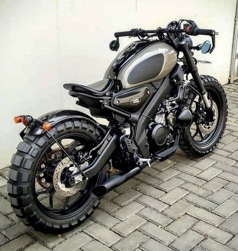 Jaker Mater Motorcycle Scrambler, Bobber Scrambler, Motos Bobber, Custom Bikes Cafe Racers, Yamaha 125, Moto Scrambler, Best Motorbike, Motos Vintage, Scrambler Custom