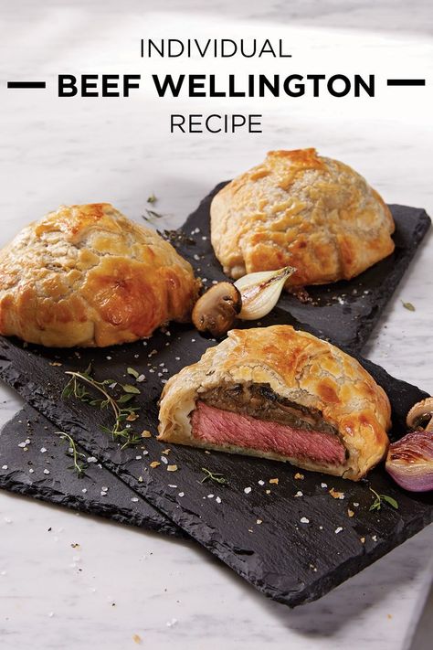 Individual Beef Wellington Kansas City Steak, Filet Steak, Individual Beef Wellington, Date Night Recipes, Romantic Dinner Recipes, Beef Wellington, Steak Recipe, Romantic Dinners, Steak Recipes