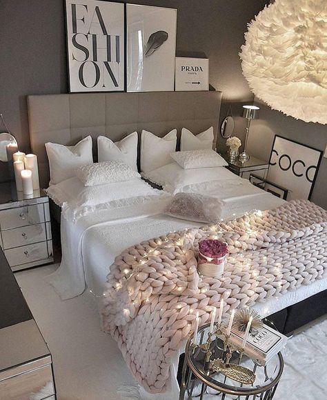 Yes or No? Cozy Room, Room Ideas Bedroom, Beautiful Bedrooms, Dream Bedroom, My New Room, Cozy Bedroom, New Room, Coco Chanel, Home Decor Bedroom