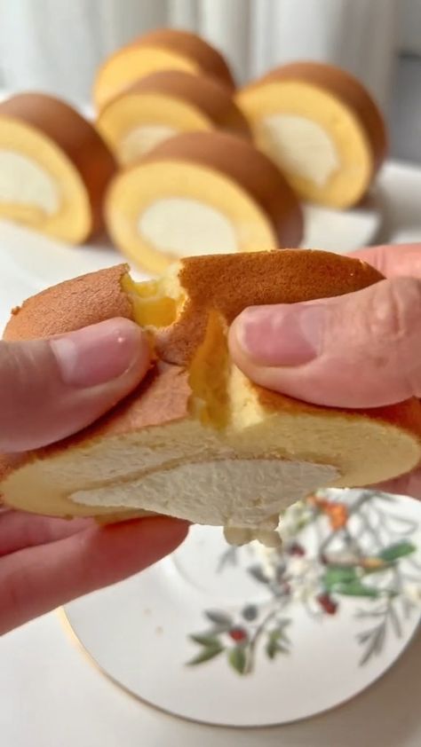 Softest Cake Roll. Long and slow video. Detailed recipe linked in my bio. Tutorial. #softcake #fluffycake #swissroll #swissrollcake #cakeroll #softcakeroll #recipe #fyp #viralvideo #viraltiktok #swisscakeroll #softcake #smoothcake | UTaste Kitchen | UTaste Kitchen · Original audio Slow Video, Swiss Cake, Swiss Roll Cake, Smooth Cake, Swiss Roll, Cake Roll, Facebook Reels, Sweet Tooth, Cake Recipes