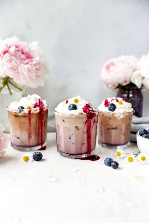 Spring Coffee Drinks, Lemon Angel Food Cake, Blueberry Coffee, Blueberry Syrup, Cozy Drinks, Spring Coffee, Ice Milk, Coffee Menu, Coffee Drink Recipes