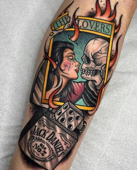 Siren Tattoos, Dark Feminine Tattoos, Traditional Tattoo Man, Gotik Tattoo, Traditional Hand Tattoo, Leon Spain, Old School Tattoos, Tattoo Sleeve Filler, Feminine Skull Tattoos