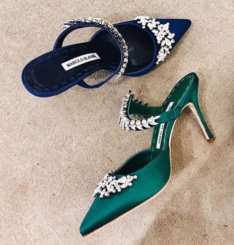 Malono Blahnik, Blahnik Shoes, Manolo Blahnik Shoes, Love Travel, Travel Fashion, Perfect Shoes, Manolo Blahnik, Sling Backs, Cartier